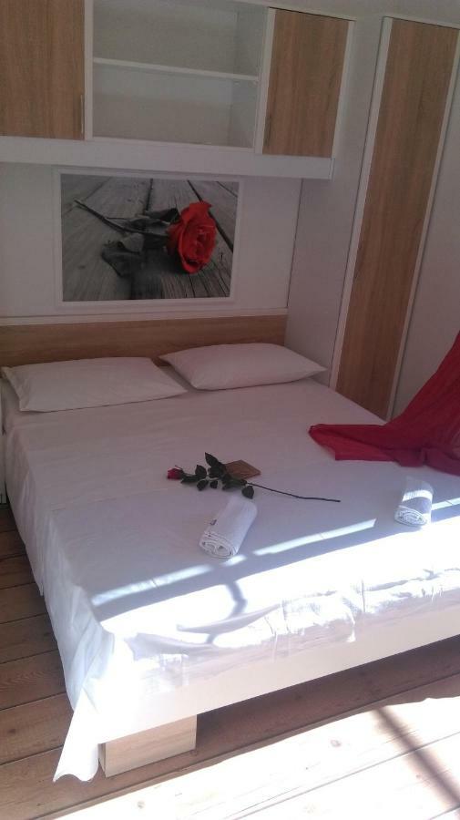 Apartman Restovic Бол Екстер'єр фото