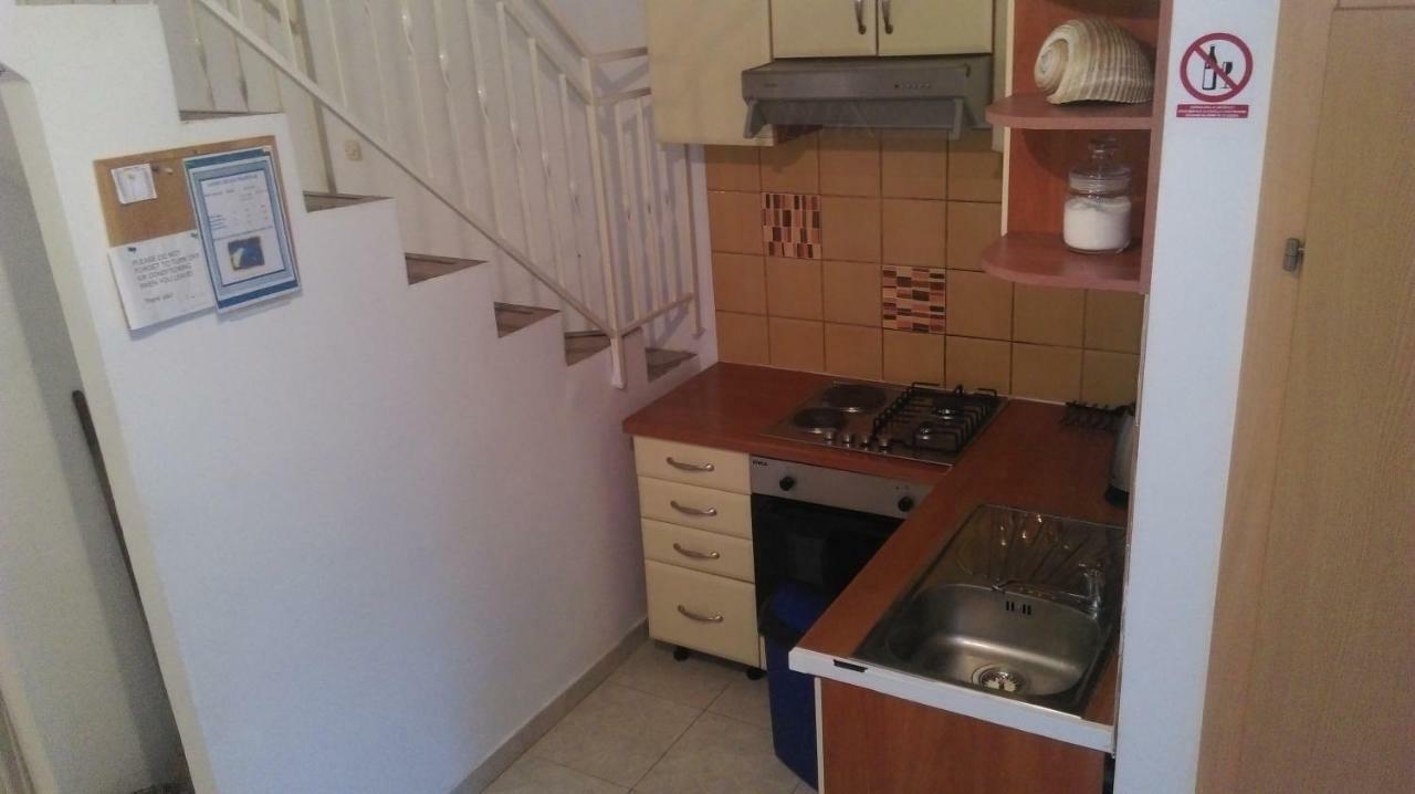 Apartman Restovic Бол Екстер'єр фото