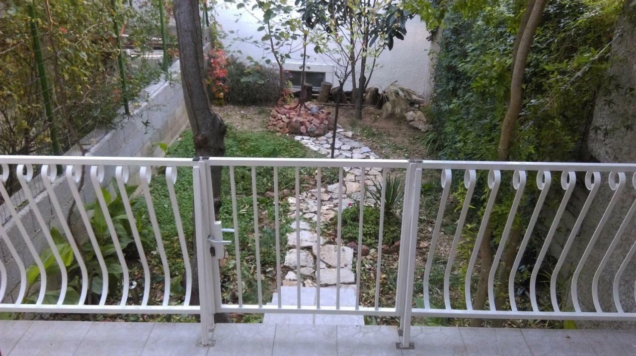 Apartman Restovic Бол Екстер'єр фото