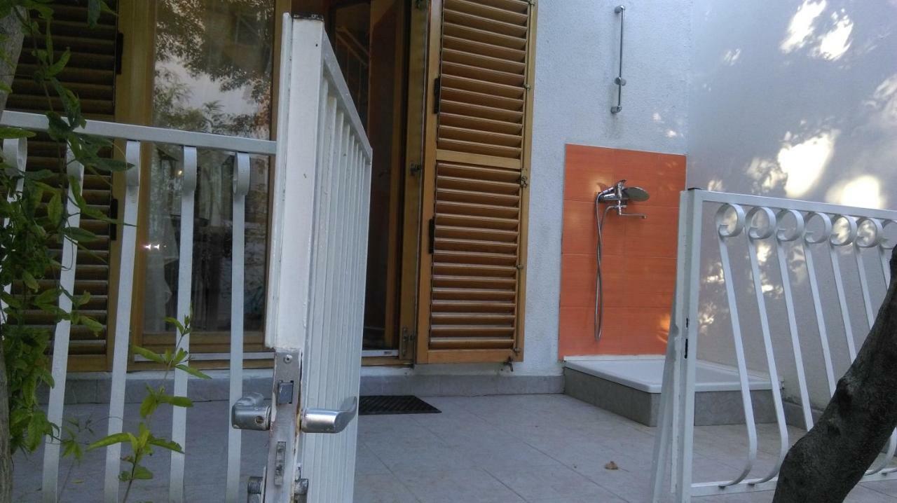 Apartman Restovic Бол Екстер'єр фото